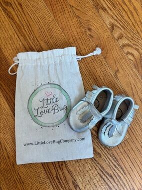 Little Love Bug Silver Baby Size 4-5 Moccasins